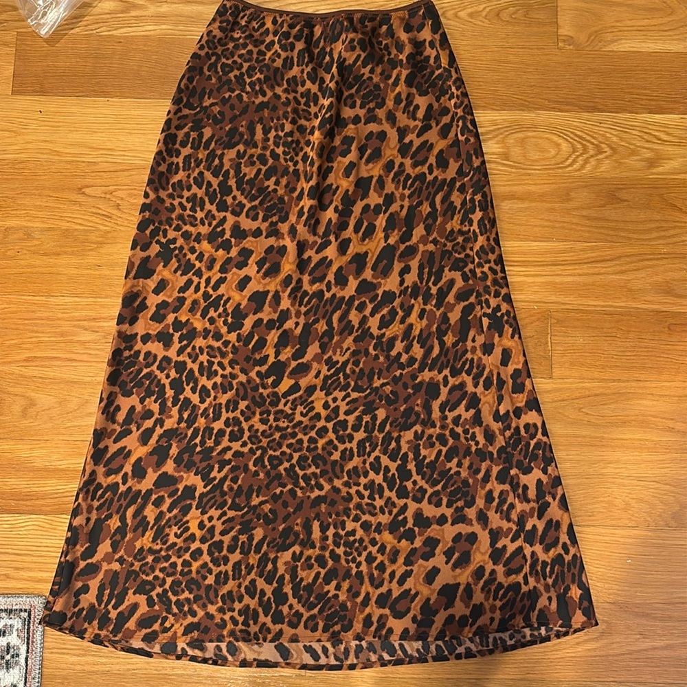 Leopard faux silk skirt